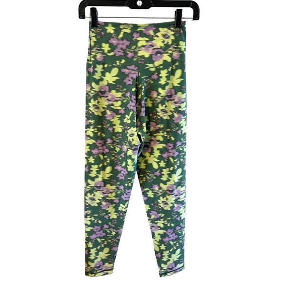 New Offline By AERIE L Green Floral Real Me Hi-Rise 7/8 Legging cross waist NWOT - Picture 2 of 5